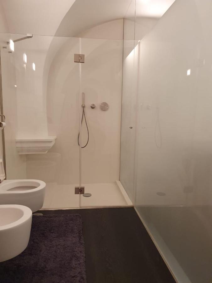 Giulia'S Coliseum Apartment โรม ภายนอก รูปภาพ