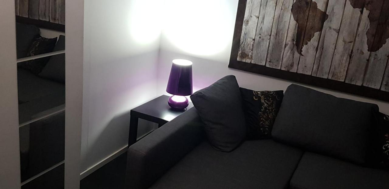 Giulia'S Coliseum Apartment โรม ภายนอก รูปภาพ